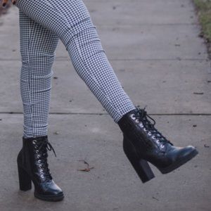 ALDO black snake skin bootie heels with silver detail!